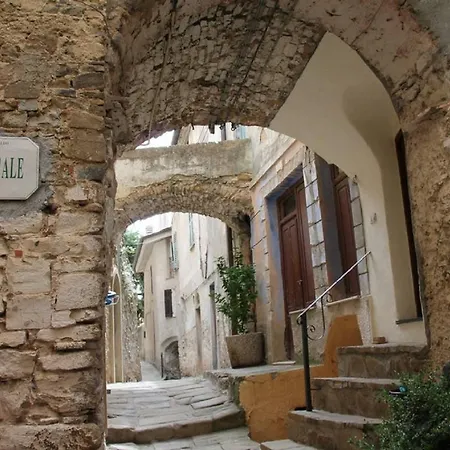 Monolocale Nel Borgo Medievale Dom wakacyjny *
