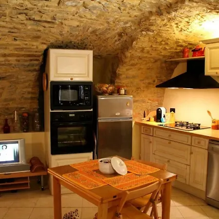 Monolocale Nel Borgo Medievale Dom wakacyjny *